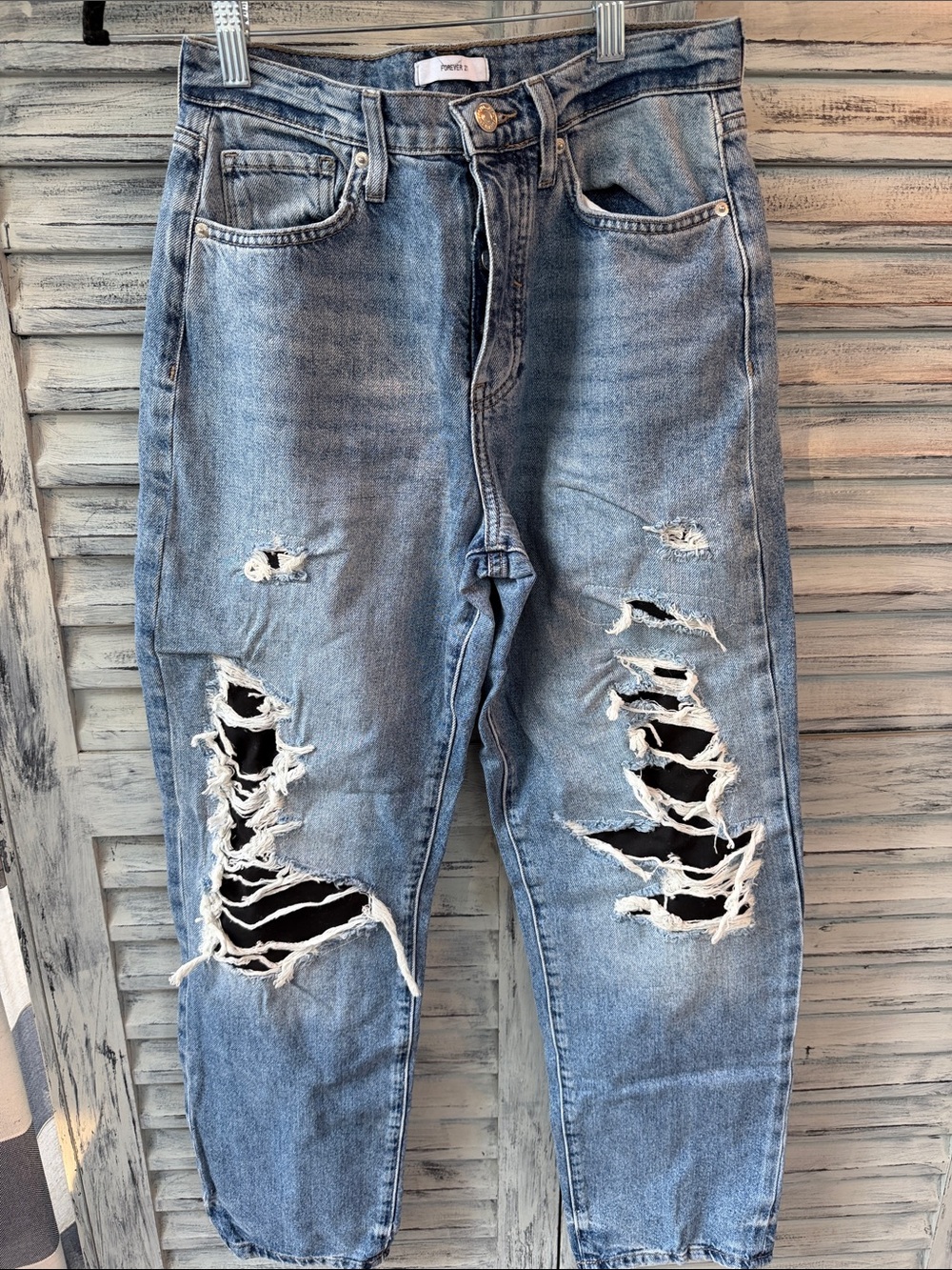 Forever 21 Light Blue Ripped Relaxed Fit Lined Women’s Jeans Size 26